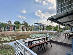 Woodview Resort